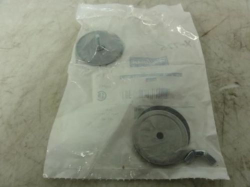 88413 New-No Box, Hoffman AS100 Hole Seal for 1&#034; Conduit