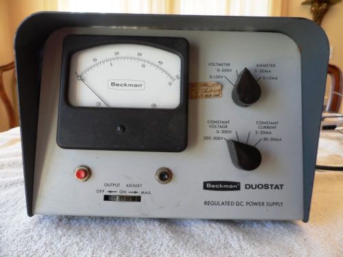 BECKMAN DUOSTAT REGULATED DC POWER SUPPLY USED POWERS UP and BULBS LIGHT UP