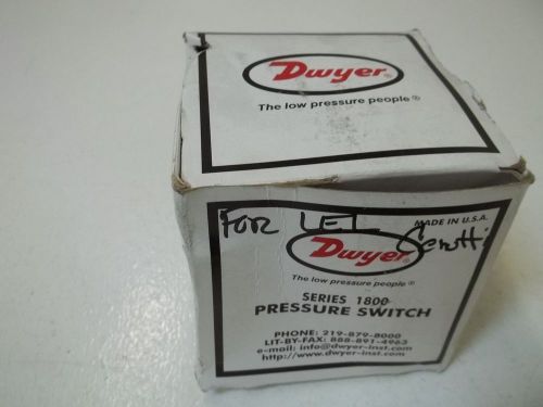 DWYER 1820-2 PRESSURE GAUGE (AS PICTURED) *NEW IN A BOX*