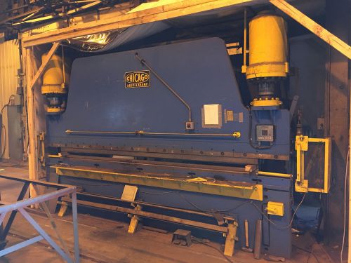 200 Ton Hydraulic Press - Chicago Dreis &amp; Krump