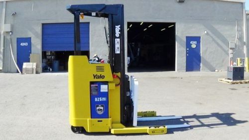 2005 yale nr040aens24te091 reach truck forklift for sale in phoenix, arizona for sale