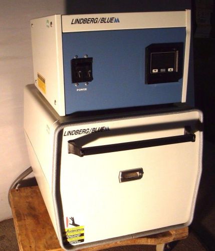 Lindberg/ Blue M 1200 degree C Lab Oven/ Box Furnace With Controller. Excellent