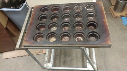 (5 TRAYS) Chicago Metallic 20 Cup Cake Muffin Pan 3 1/2&#034;    26&#034; x 18&#034;  WITH CART