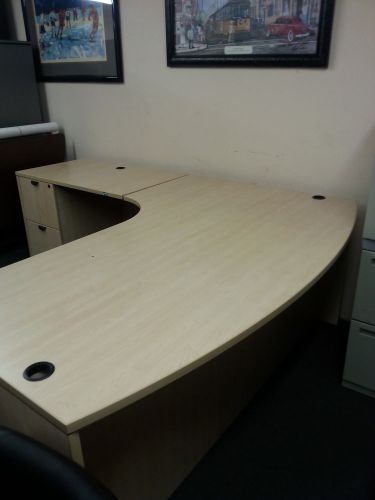 BOWFRONT L DESK