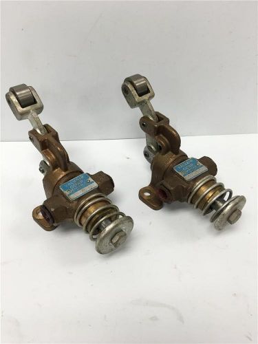 Usa valvair corp 15-023-40 steel roller stop brass 2 port valve 2pc lot for sale