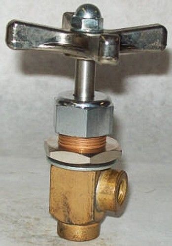 Deltrol 1/8&#034; 3000 psi brass angle needle valve sm102b3p for sale