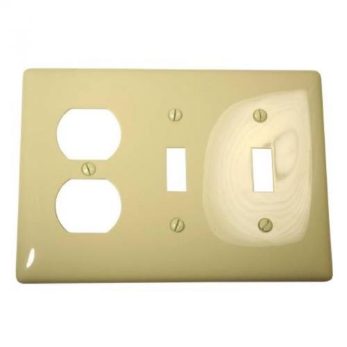 Wallplate Toggle 3-Gang Duplex Ivory HUBBELL ELECTRICAL PRODUCTS NP28I
