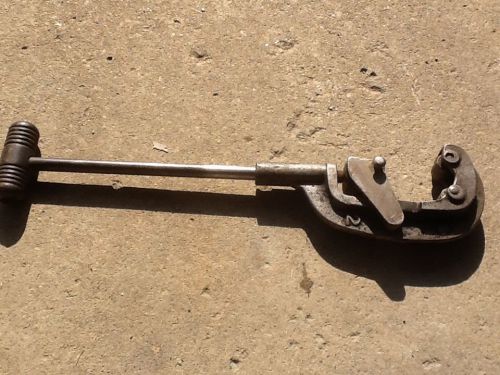 No.2 heavy duty vintage roller pipe cutter marks mfg.chicago for sale
