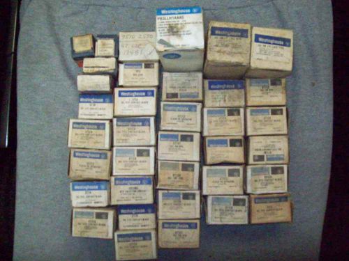 36 PC LOT OF WESTINGHOUSE PUSHBUTTONS, SWITCHES AND OPERATORS