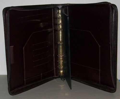 Franklin Covey (Quest) Monarch Leather Binder, 8.5&#034;x11&#034; pages, 1.5&#034; rings
