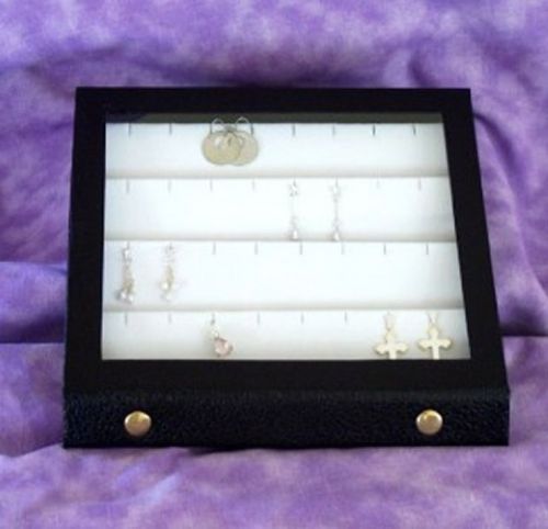 ATTACHED TOP DISPLAY CASE BOX W/ EARRING WHT