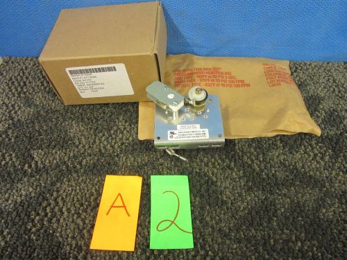 YORK PRECISION SEQUENTIAL TIMER 025-17172C 115V 15A 115-W2-17172-Y NEW