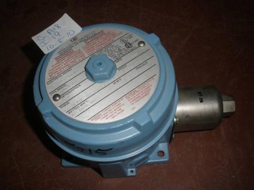 New united electric pressure switch j120-144 15 amp 480 for sale