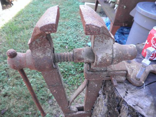 Blacksmith post vise cast iron antique farrier forge shiner tx dullo for sale