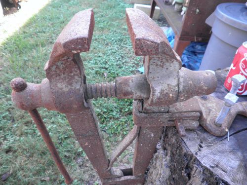 BLACKSMITH POST VISE CAST IRON ANTIQUE FARRIER FORGE shiner tx dullo