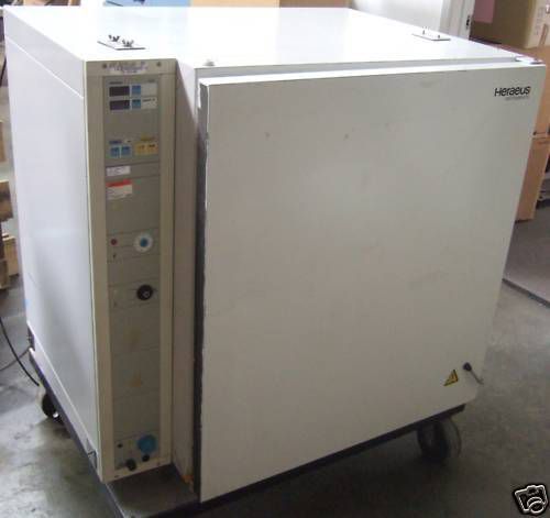 Heraeus series 6000 gas jacketed co2 incubator for sale