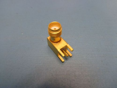 (1) TYCO 221790-1 SMA CONNECTOR 4GHz 50 OHM SMA RIGHT ANGLE SOLDER GOLD NEW