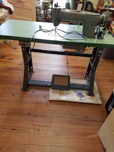 Singer Single Stitch Commerical Sewing Machine