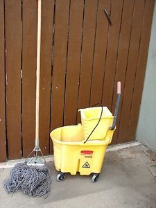 Rubbermaid wavebrake bucket wringer 26 quart mop bucket yellow commercial combo for sale