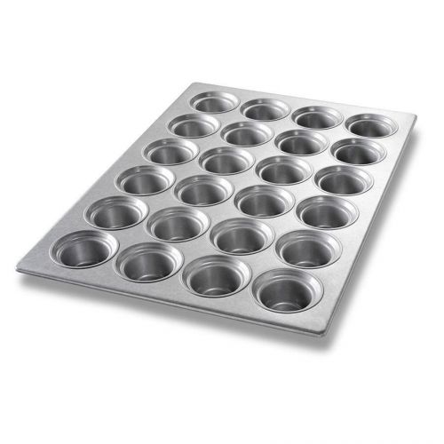 Lot of 6 - Chicago Metallic 43026 - 24 Cup Commercial Large Crown Muffin Pan