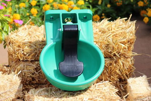 Automatic Plastic drinking bowl with float for COWS by Tulsan