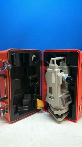 SOKKISHA DT5A  ELECTRONIC THEODOLITE Missing Battery Pack