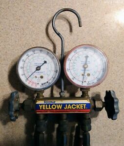 Ritchie Yellow Jacket Test and Charging Manifold Gauges R-22  w/72 in. Hoses