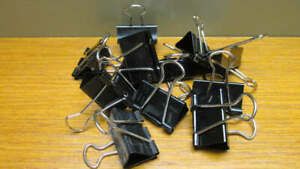 Medium Binder Clips, 40 pieces, Steel Wire, 5/8 Cap., 1-1/4 Wide, Black/Silver