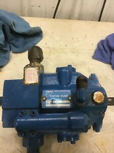 Daikin V-Series Hydraulic Piston Pump V15A1RX-95   -  LOW HOURS
