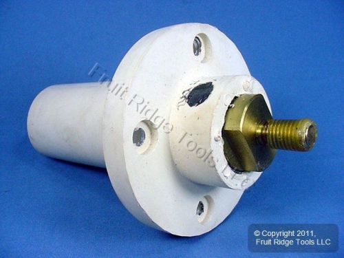 New leviton white 17 series cam plug 90° panel receptacle stud 690a 600v 17r21-w for sale