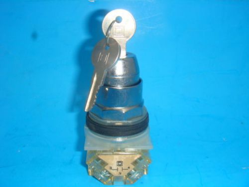 New square d 9001 ks-43k5h7,9001ks43k5h7 key-operated selector switch, (pg-1c) for sale