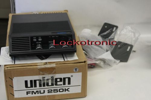 UNIDEN MOBILE RADIO FMU250K WITH MICROPHONE AND ALL ACCESSORY