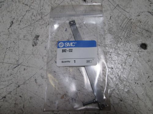 SMC BM2-032 MOUNTING BRACKET *NEW IN A FACTORY BAG*