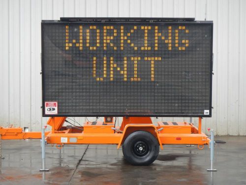 PRECISION SOLAR ROAD HIGHWAY EVENT TRAFFIC PROGRAMMABLE MESSAGE SIGN BOARD