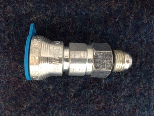 SWAGELOK SS-QC6 FITTING,SS ,QUICK-CONNECT BODY 1/4IN MALE NPT