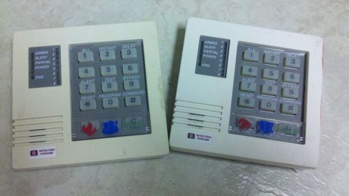 2 DS 7090 keypads