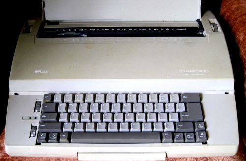 Electric Typewriter SR1000