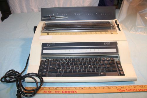 Nakajima AE560 Typewriter powers up keys working