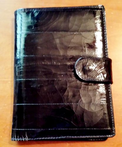 Handy 6.5&#034; Faux Leather Croc Style Folding Portfolio Notebook Black