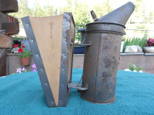 Vintage Old Bee Keeper Bellows Fogger Blower Smoker