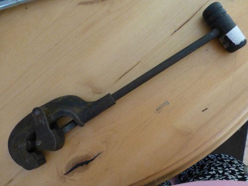 Vintage Pipe Tubing Cutter No 1 S #1S wooden handle tool metal old