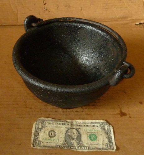Vintage Lead Melting Pot,Large 7&#034; ID,5&#034; tall,Cast Iron,No.1,Sinker,Bullet,Weight