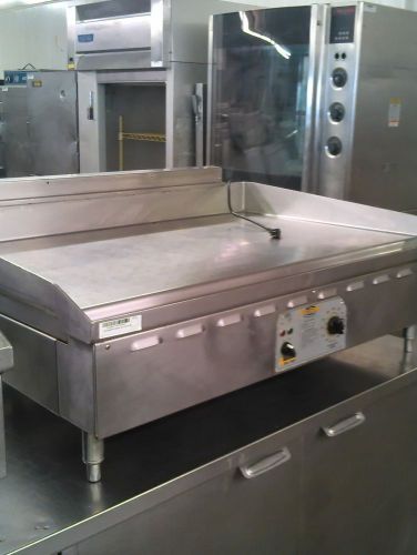 High end vulcan 48&#034; steam griddle  accu-temp thermostat controls 120v for sale