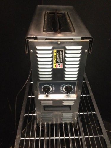 A.J. ANTUNES ROUNDUP VCT-2010 ELECTRIC VERTICAL CONTACT TOASTER