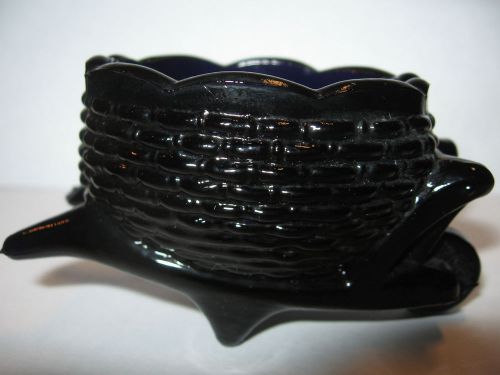 Black amethyst glass Wheelbarrow toothpick holder salt dip cellar celt purple NR