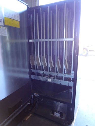 Royal 768-10 Vending Machine