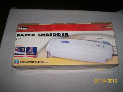 FELLOWES PAPER SHREDDER FS5 STRIP CUT SAFE SHRED N.I.B. OVERSTOCK SALE