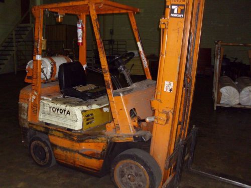 Lot of 2 used toyota forklifts:used gas powered-need tlc-usable-good motor&amp;trans for sale