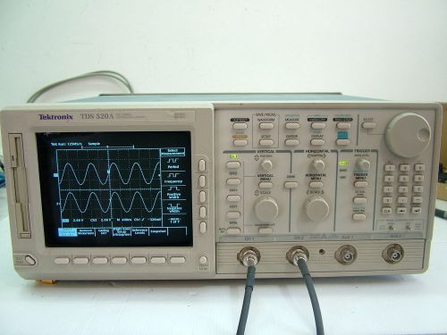 TEKTRONIX TDS520A 2 CH 500MHz OSCILLOSCOPE + OPT FFT FULLY TESTED