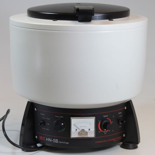 IEC Model HN-SII Laboratory Bench Top Centrifuge HNS II